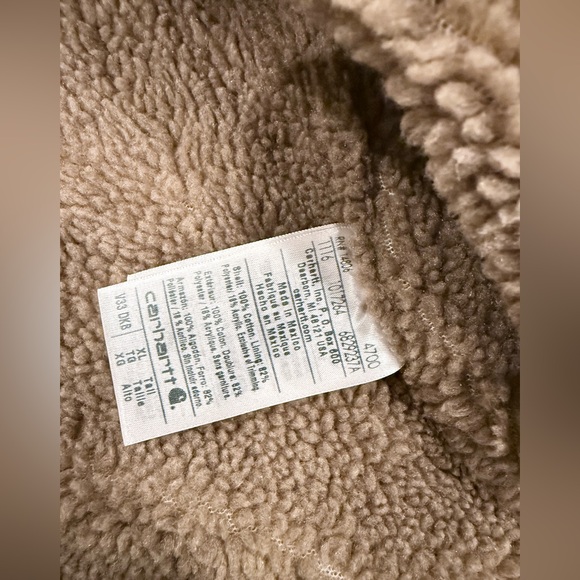 Vintage Carhartt (John Deer) Vest with Sherpa lining - Picture 3 of 4